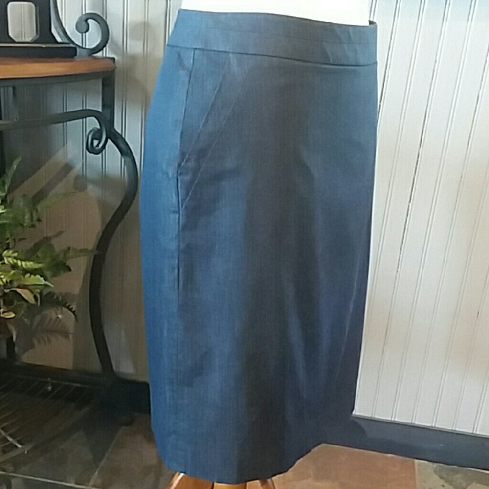 💕LOFT* Denim Skirt